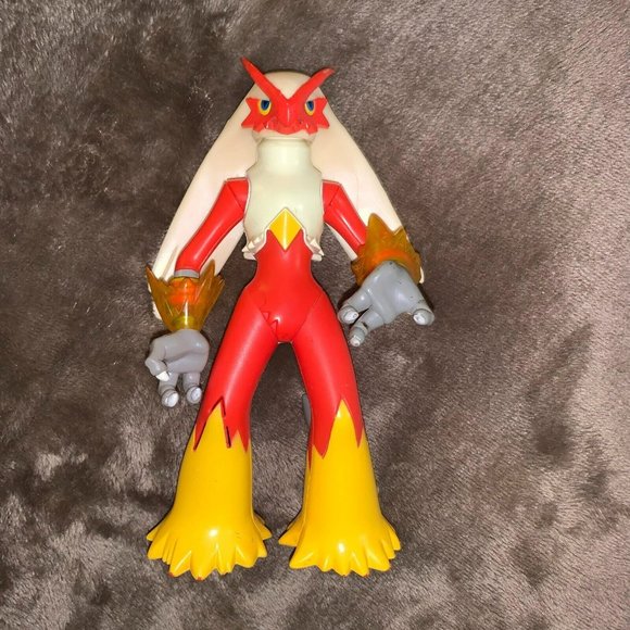 Jakks Pokemon Other - 2007 Pokemon Blaziken 6.5" Jakks Pacific Action Figure with Light & Sound